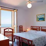 Baia Calava E Üdülőpark 3*