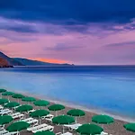 Baia Calava E Parque de vacaciones 3*