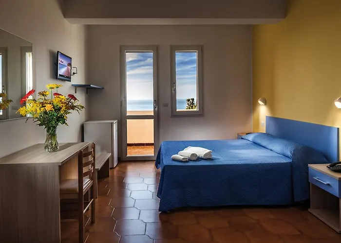 Baia Calava E Gioiosa Marea